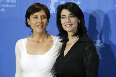 Rona Lipaz-Michael, Hiam Abbass