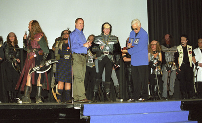 Robert O'Reilly und J.G. Hertzler mit Klingonen
