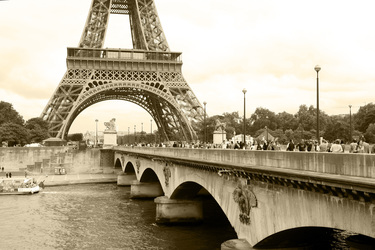 Eiffelturm / Tour Eiffel und Pont d'Iéna