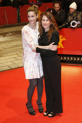 Amanda Peet, Nicole Holofcener