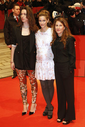 Rebecca Hall, Amanda Peet, Nicole Holofcener
