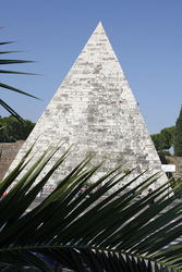 Piramide Cestia / Cestius-Pyramide