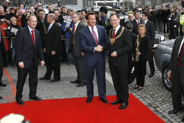 Arnold Schwarzenegger, Stephan Weil