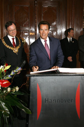 Stephan Weil, Arnold Schwarzenegger