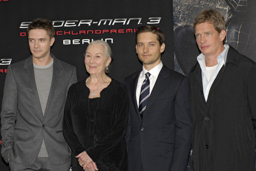 Topher Grace, Rosemary Harris, Tobey Maguire, Thomas Haden Church