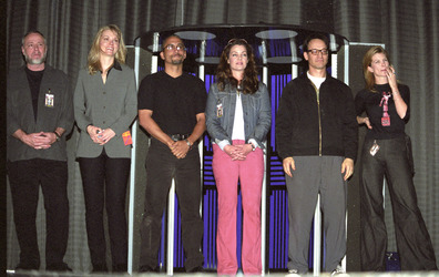 Stewart Moss, Marjorie Monaghan, Richard Biggs, Claudia Christian, Ted Raimi, Alexandra Tydings