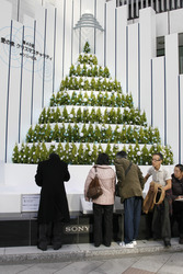 Weihnachtsimpression am Sony Building