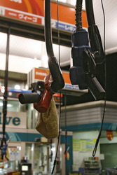 Zapfhähne an Tankstelle