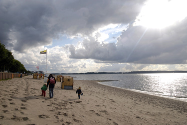 Mutter mit zwei Kindern