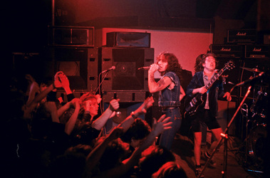 Bon Scott, Angus Young