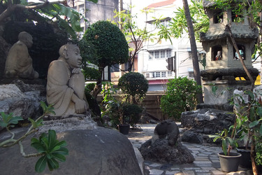 Statuen in Tempelanlage