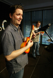Nico Walser, Wolfgang Grieger