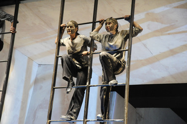 Natali Seelig, Olivia Gräser