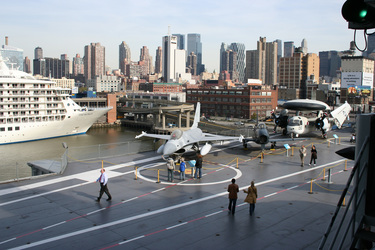 Helicopter, Kampflugzeuge