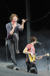 Luke Pritchard, Hugh Harris