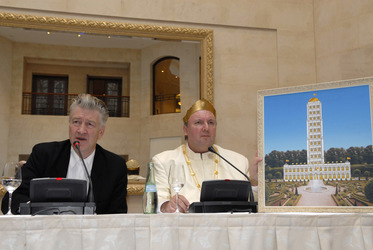 David Lynch, Emanuel Schiffgens