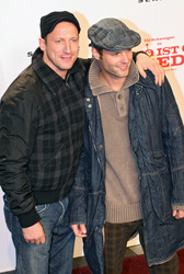 Wotan Wilke Möhring mit Begleitung