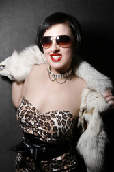 Natascha Schikane als Porno Paula