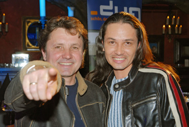 Klaus Scharfschwerdt, Nick Scharfschwerdt