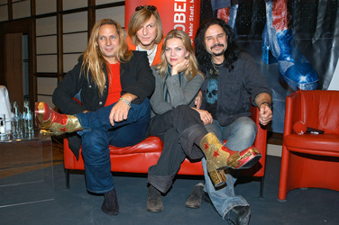 Uwe Hassbecker, Ritchie Barton, Anna Loos, Jacki Reznicek