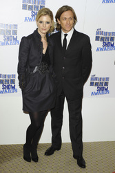 Emilia Fox mit Begleitung