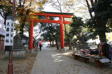 Am Hanazono-jinja Schrein