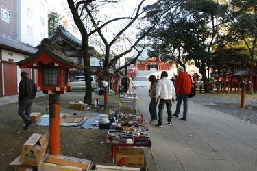 Am Hanazono-jinja Schrein