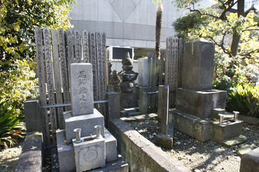 Friedhof am Shojuin Tempel