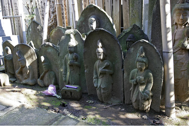 Friedhof am Shojuin Tempel