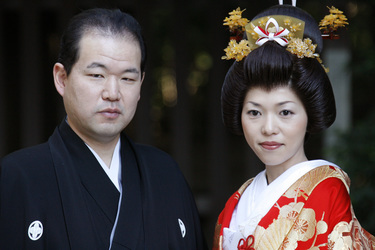 Shinto Hochzeitsgesellschaft am Meiji-Schrein