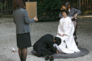 Geisha am Meiji-Schrein