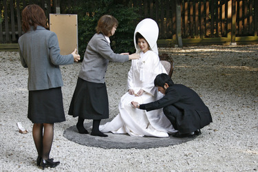 Geisha am Meiji-Schrein