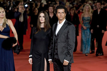 Paz Vega mit Begleitung