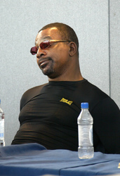 Carl Weathers