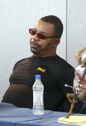 Carl Weathers