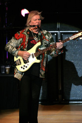 Chris Squire (Yes, The Syn)