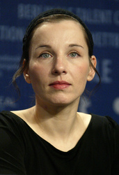 Meret Becker