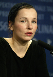 Meret Becker