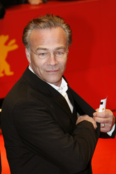 Klaus J. Behrendt