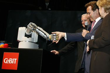 Craig Barrett, Arnold Schwarzenegger, Angela Merkel