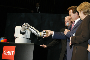 Craig Barrett, Arnold Schwarzenegger, Angela Merkel