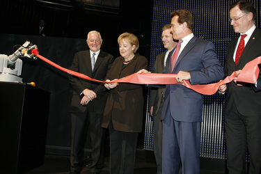 Craig Barrett, Angela Merkel, Christian Wulff, Arnold Schwarzenegger, Stephan Weil