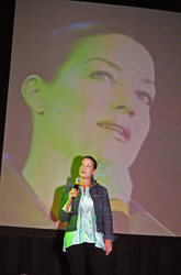 Claudia Christian