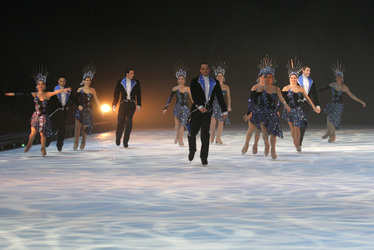 Holiday on Ice-Ensemble
