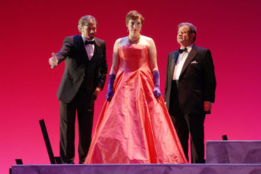 Daniel Morgenroth (Henry Higgins), Franziska Forster (Eliza Doolittle), Anton Rattinger (Colonel Pickering)