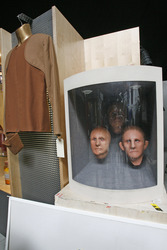 Uniform und Masken von Odo, dem Sicherheitschef auf Deep Space Nine