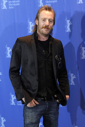 Rhys Ifans