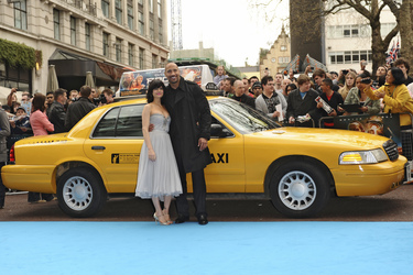 Carla Gugino, Dwayne Johnson