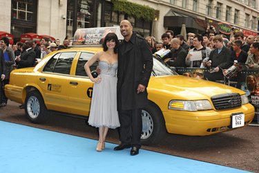 Carla Gugino, Dwayne Johnson