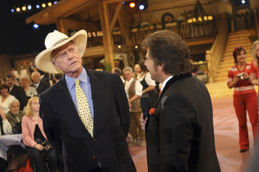 Larry Hagman, Andy Borg